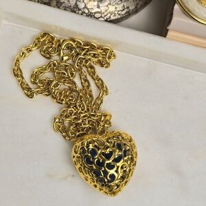 AVANTE Unsigned Gold Heart And Blue Glass Beads Chain.